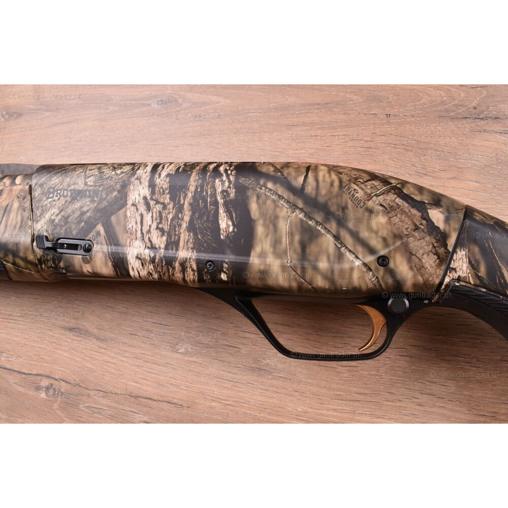 12 gauge Maxus 2 Camo Mobuc 