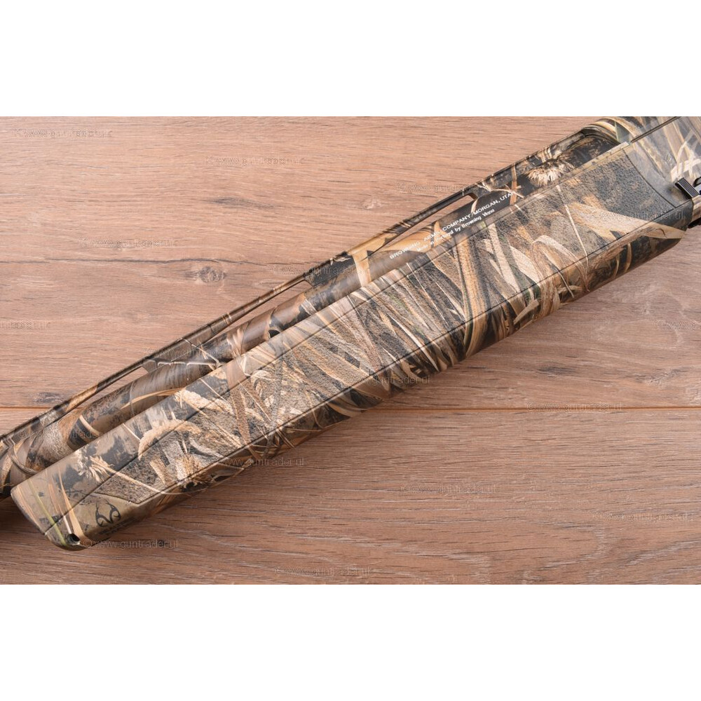 12 gauge Maxus Camo Max5 