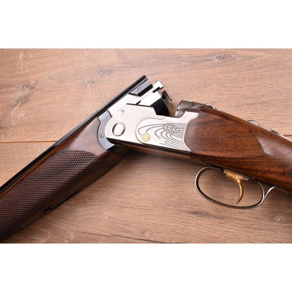 12 gauge 682 Gold E 