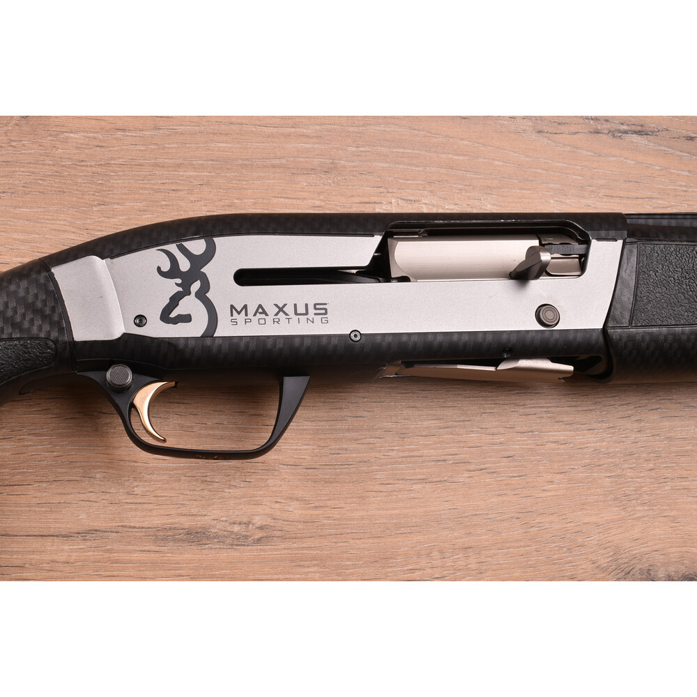 12 gauge Maxus Carbon Fibre 