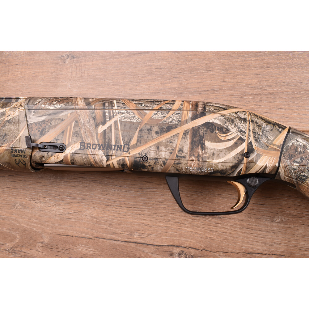 12 gauge Maxus Camo Max5 