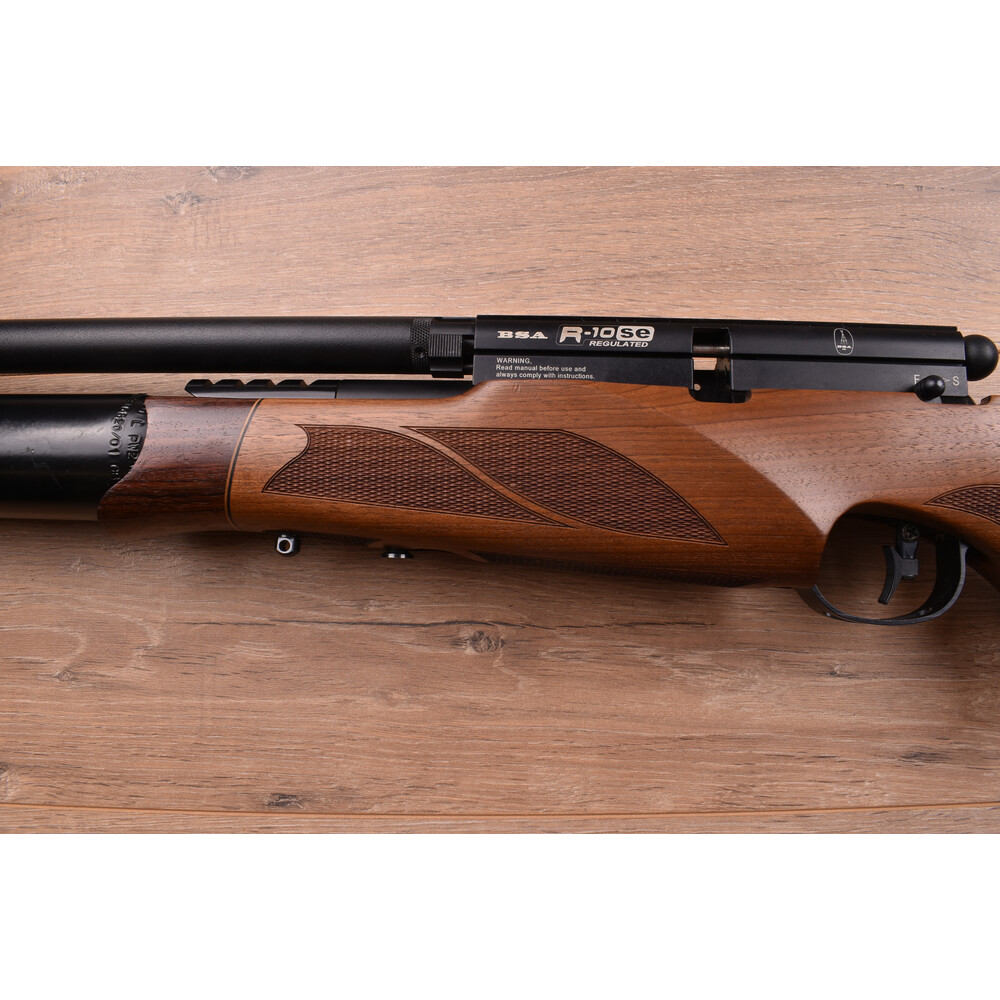 .22 R-10-SE WALNUT 