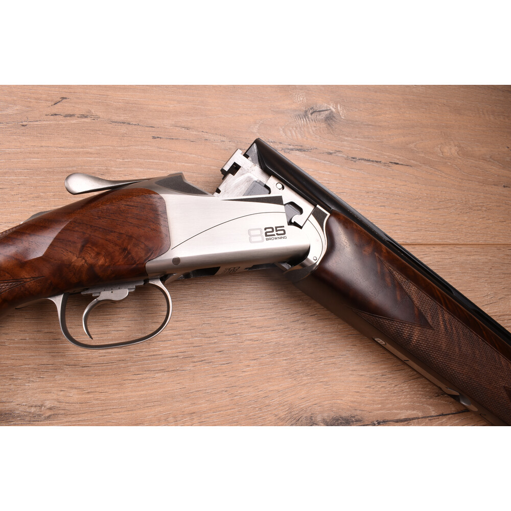 12 gauge B825 Sporter 